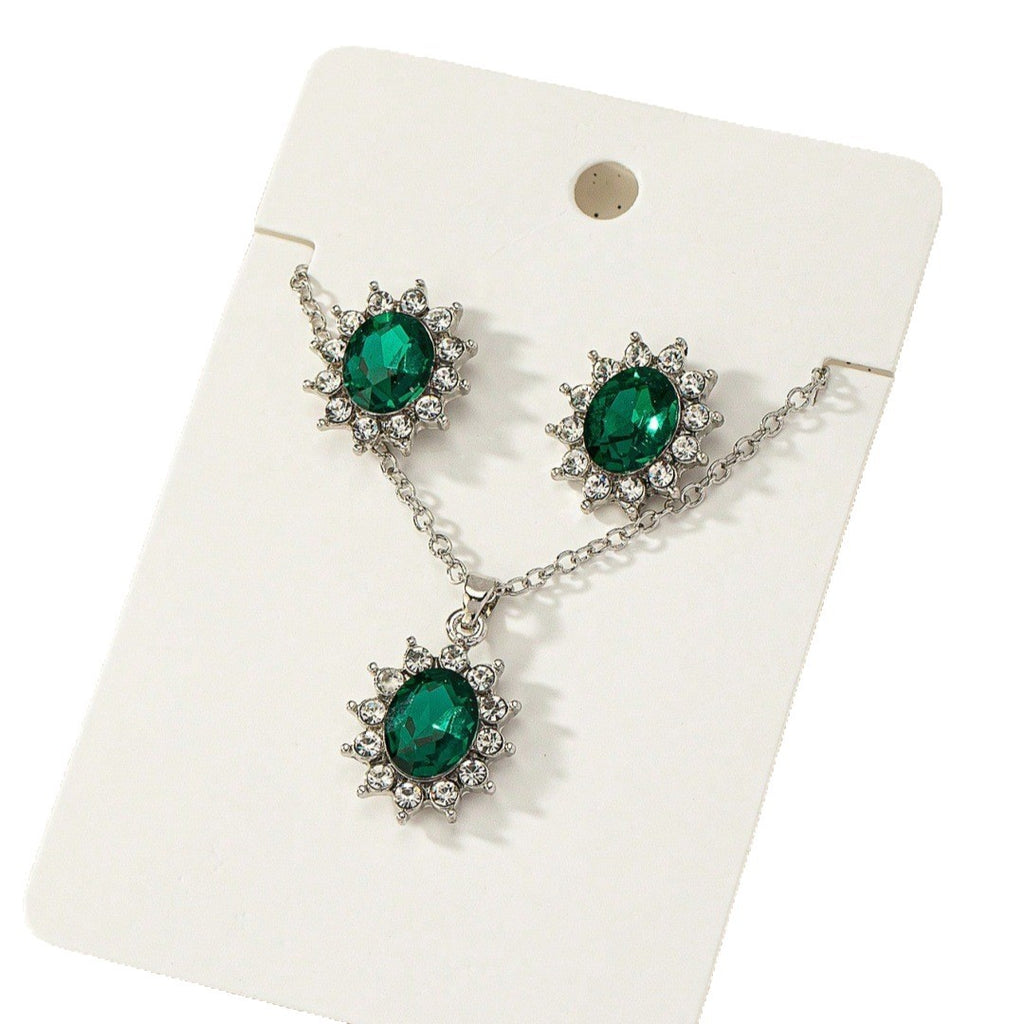Oval halo necklace and earrings set – photo 3