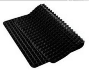 Red silicone pyramid baking mat – photo 8
