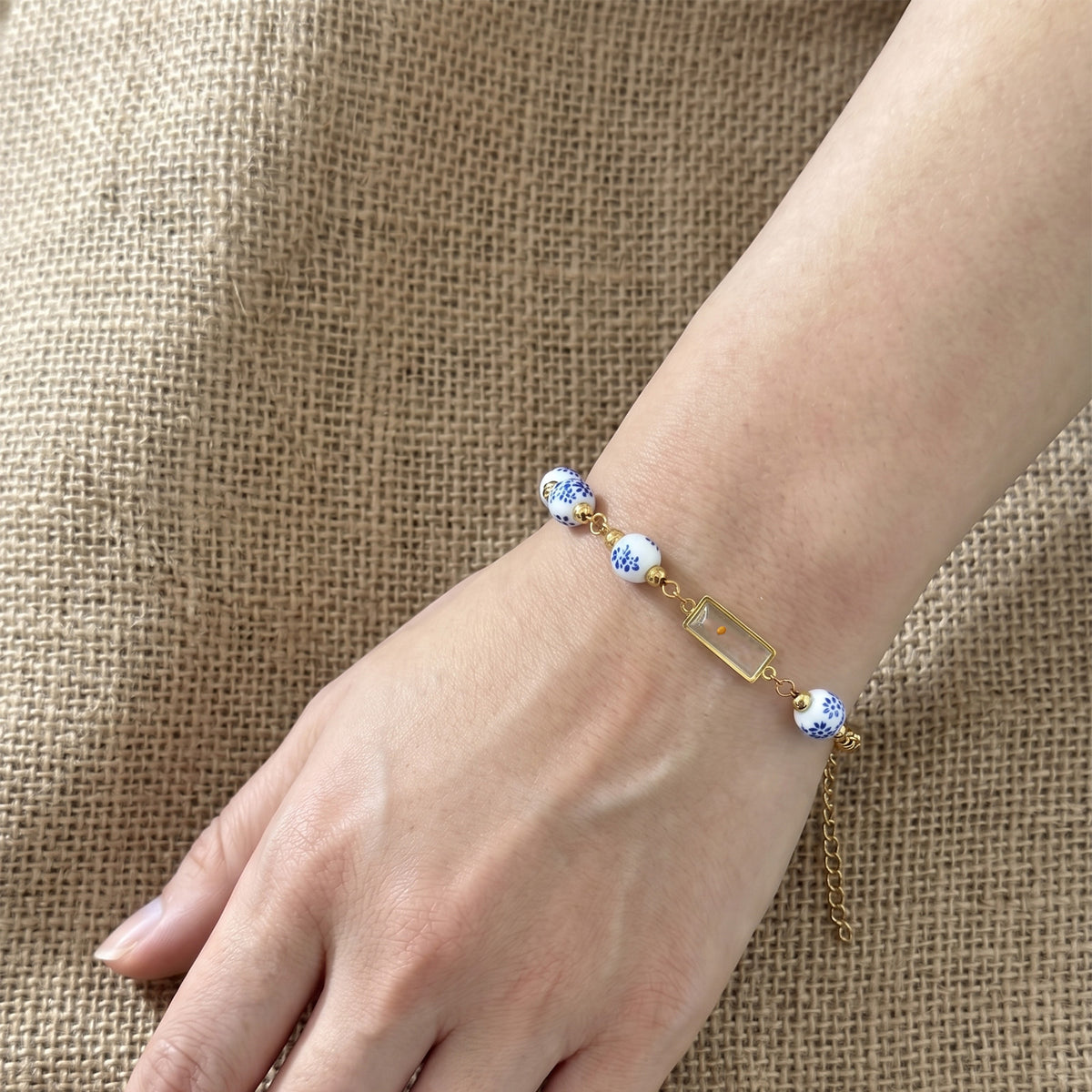Mustard seed cross bracelet with ceramic beads – photo 2