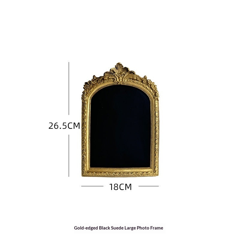 Black velvet necklace frames with gold-tone baroque trim – photo 7