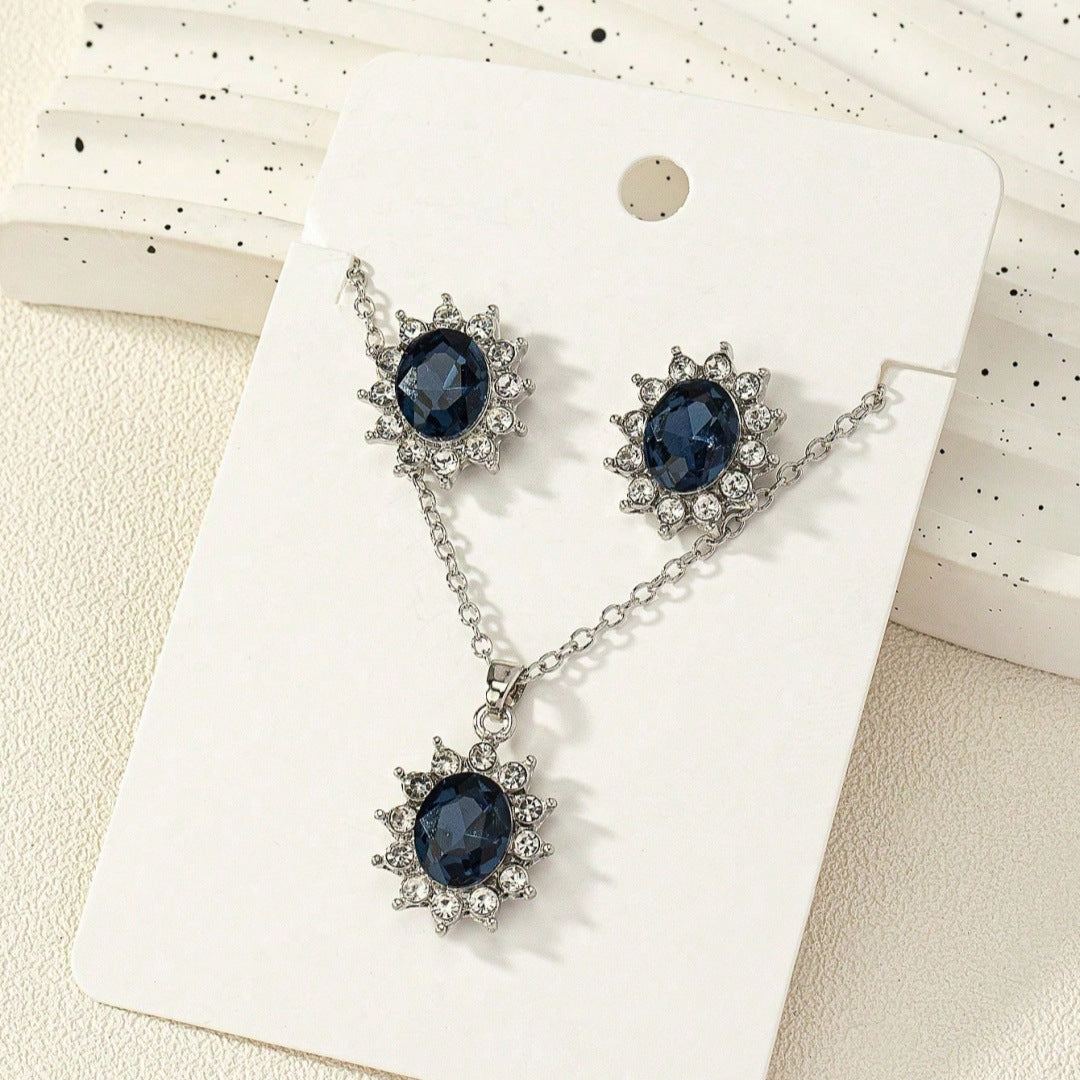 Oval halo necklace and earrings set – photo 2