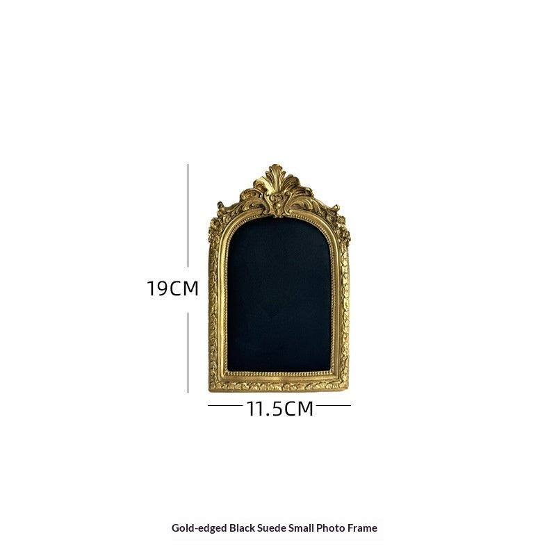Black velvet necklace frames with gold-tone baroque trim – photo 6