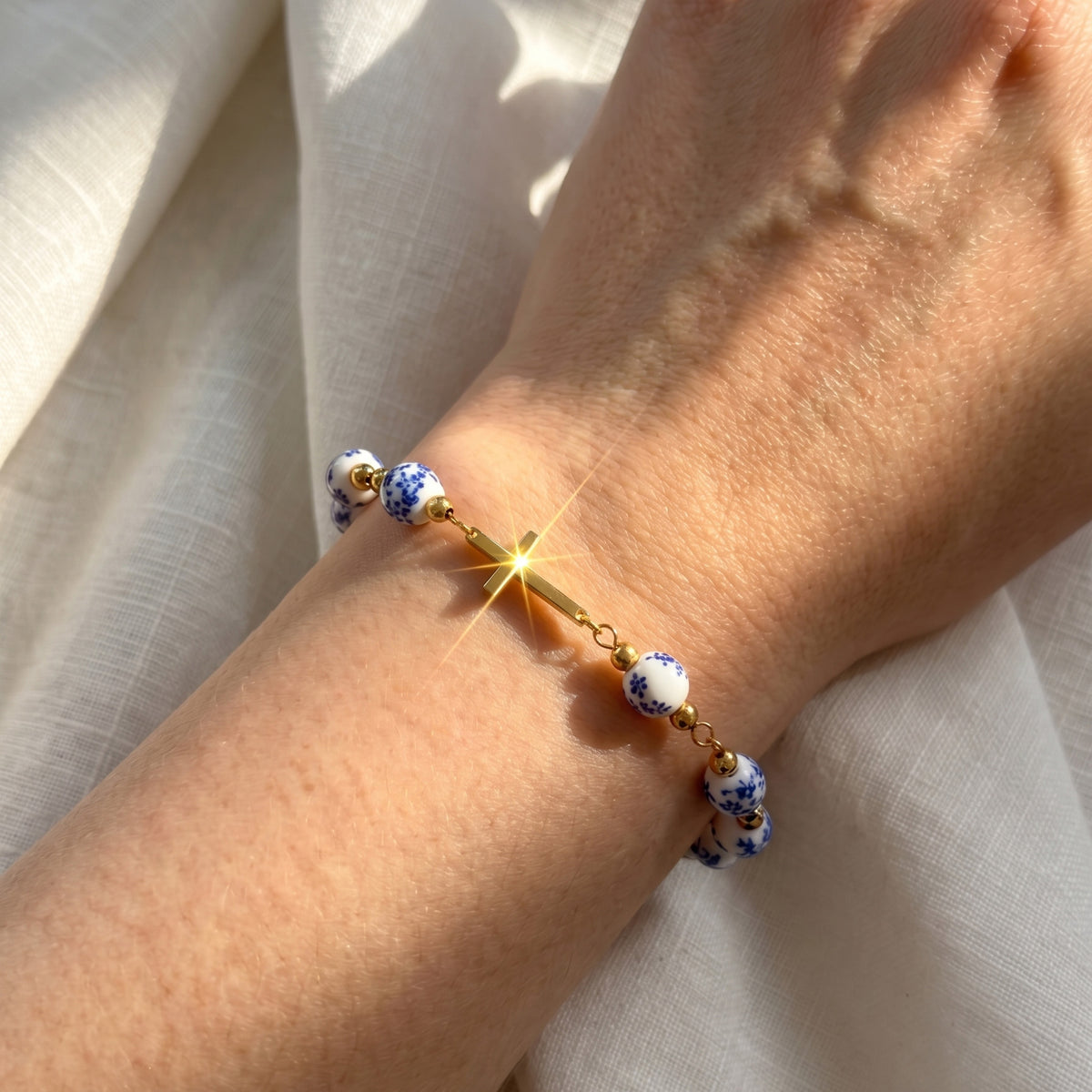 Mustard seed cross bracelet with ceramic beads – photo 3