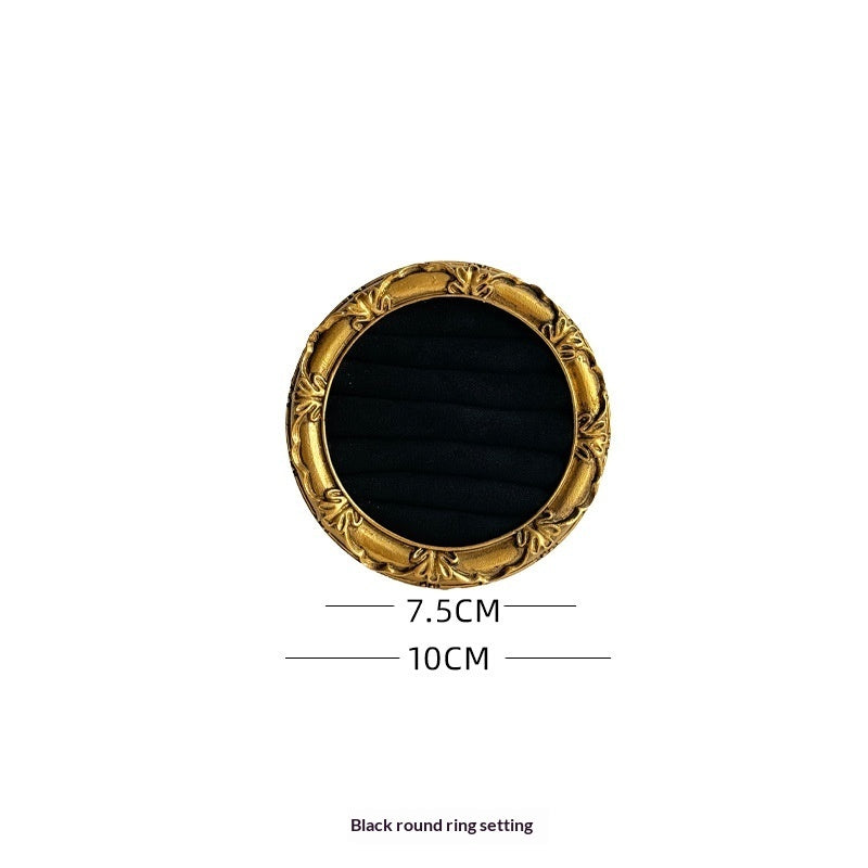 Black velvet necklace frames with gold-tone baroque trim – photo 5